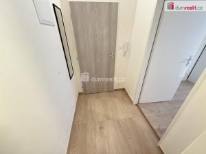 Pronájem bytu 1+kk, Praha - Smíchov, Na Valentince, 48 m2