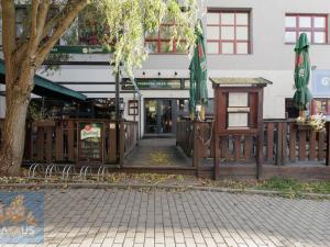 Pronájem restaurace, Praha - Stodůlky, Prusíkova, 330 m2