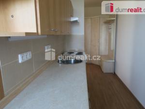 Pronájem bytu 2+1, Holešov, Novosady, 56 m2