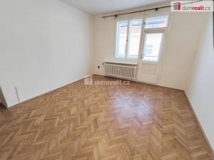 Pronájem bytu 2+kk, Praha - Smíchov, Vrázova, 48 m2