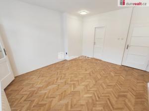 Pronájem bytu 2+kk, Praha - Smíchov, Vrázova, 48 m2