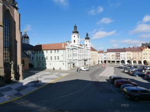 Pronájem bytu 2+1, Hradec Králové, Velké náměstí, 115 m2