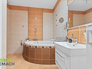 Pronájem bytu 2+kk, Uherské Hradiště - Sady, Jabloňová, 60 m2