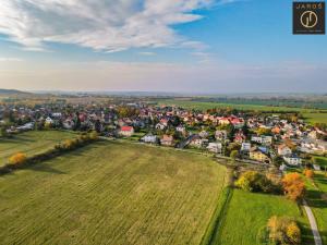 Prodej rodinného domu, Kamenné Žehrovice, Karlovarská třída, 560 m2