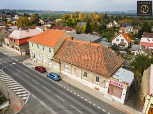 Prodej činžovního domu, Kamenné Žehrovice, Karlovarská třída, 560 m2