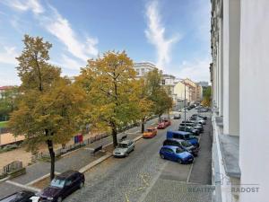 Pronájem bytu 2+kk, Praha - Žižkov, Žižkovo náměstí, 60 m2