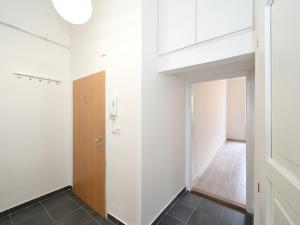 Pronájem bytu 2+1, Praha - Vysočany, Spojovací, 64 m2