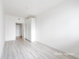 Pronájem bytu 2+kk, Praha - Hloubětín, Kolbenova, 54 m2