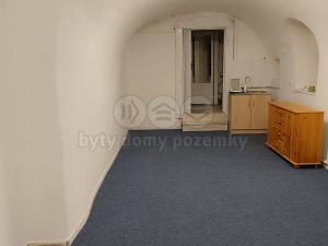 Pronájem obchodního prostoru, Hranice - Hranice I-Město, Zámecká, 10 m2