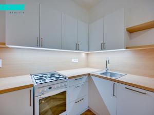 Pronájem bytu 2+kk, Olomouc, Dukelská, 46 m2