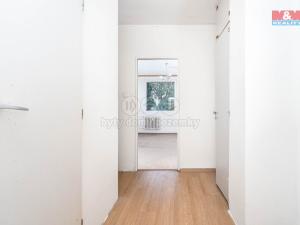 Pronájem bytu 2+kk, Praha, Pšenčíkova, 42 m2