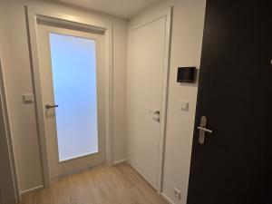 Pronájem bytu 1+kk, Praha - Smíchov, U Lihovaru, 34 m2