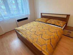 Pronájem bytu 2+kk, Praha - Nusle, Kloboučnická, 50 m2