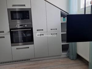 Prodej bytu 2+kk, Mariánské Lázně, Hlavní třída, 62 m2