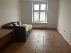 Pronájem bytu 1+kk, Hradec Králové, Škroupova, 39 m2