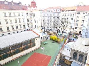 Pronájem bytu 3+1, Praha - Holešovice, Farského, 97 m2