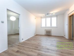 Pronájem bytu 3+1, Praha - Modřany, U zastávky, 60 m2