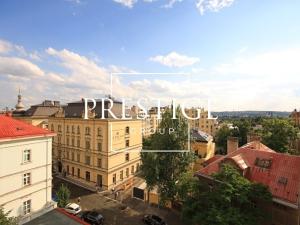 Pronájem bytu 1+kk, Praha - Vinohrady, Šafaříkova