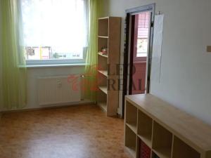 Pronájem bytu 2+1, Uherské Hradiště - Mařatice, Jaroslava Staňka, 56 m2