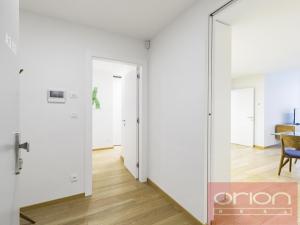 Pronájem bytu 2+kk, Praha - Smíchov, Holečkova, 79 m2