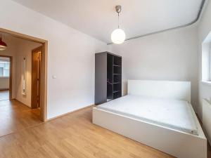 Pronájem bytu 2+kk, Praha - Hlubočepy, Högerova, 49 m2