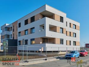 Pronájem bytu 3+kk, Hradec Králové, Pod Svahem, 81 m2