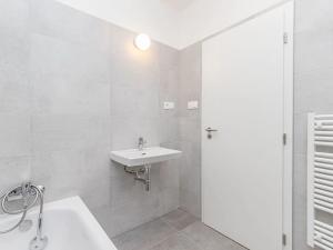 Pronájem bytu 2+kk, Horoměřice, Velvarská, 66 m2