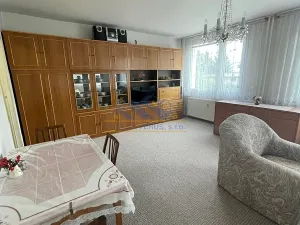 Prodej bytu 3+1, Žebrák, Sídliště, 66 m2