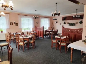 Prodej restaurace, Mařenice, 1434 m2