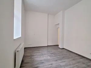 Pronájem bytu 2+kk, Praha - Holešovice, Na Maninách, 53 m2