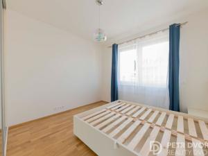 Pronájem bytu 2+kk, Praha - Hloubětín, Saarinenova, 50 m2