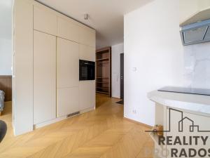 Prodej bytu 1+kk, Praha - Ruzyně, Drnovská, 64 m2