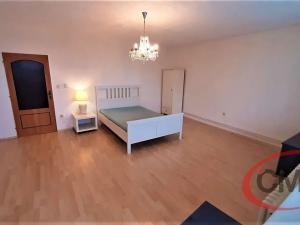 Pronájem bytu 2+kk, Praha - Smíchov, Pod Kesnerkou, 60 m2