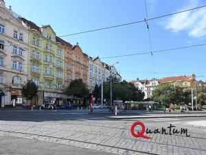 Pronájem obchodního prostoru, Praha - Nusle, náměstí Bratří Synků, 1000 m2