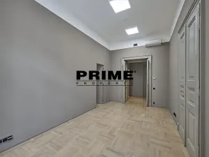 Pronájem kanceláře, Praha - Nové Město, Spálená, 125 m2