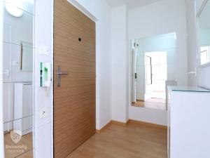 Pronájem bytu 1+kk, Kladno, Litevská, 34 m2