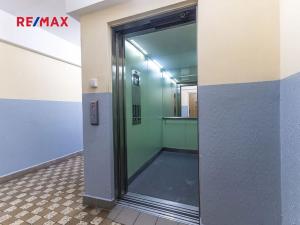 Pronájem bytu 1+kk, Praha - Malešice, Počernická, 24 m2