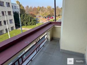 Pronájem bytu 2+kk, Hradec Králové, Buzulucká, 74 m2