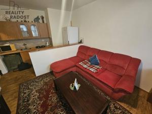 Prodej bytu 1+kk, Teplice, Zrenjaninská, 21 m2