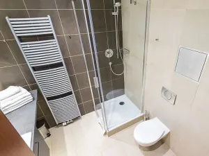 Pronájem bytu 1+kk, Praha - Nové Město, Na slupi, 52 m2