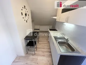 Pronájem bytu 1+1, Praha - Radotín, Plánická, 40 m2