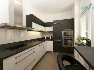 Prodej apartmánu, Karlovy Vary, K. Čapka, 593 m2