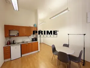 Pronájem kanceláře, Praha - Smíchov, Štefánikova, 57 m2