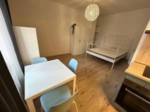 Pronájem bytu 1+kk, Praha - Krč, Budějovická, 30 m2