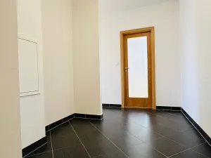 Prodej bytu 2+kk, Nový Bydžov, Masarykovo náměstí, 62 m2