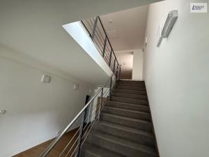 Pronájem obchodního prostoru, Praha - Háje, Hviezdoslavova, 661 m2