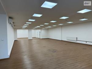 Pronájem obchodního prostoru, Praha - Háje, Hviezdoslavova, 661 m2