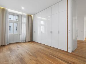 Pronájem bytu 3+kk, Praha - Vinohrady, Laubova, 114 m2