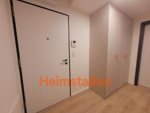 Pronájem bytu 1+kk, Praha - Holešovice, Vrbenského, 45 m2