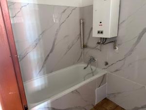 Pronájem bytu 3+1, Chomutov, Pionýrů, 74 m2